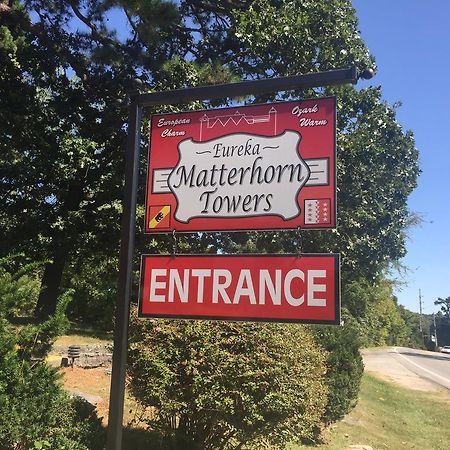 Matterhorn Tower Hotel Eureka Springs Buitenkant foto