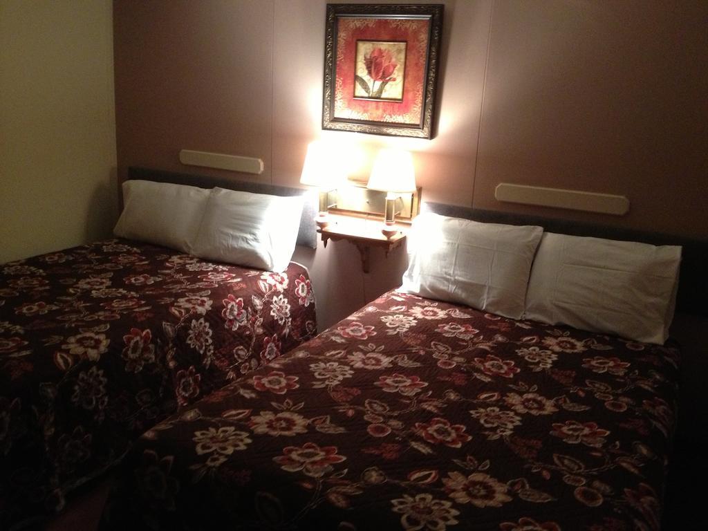 Matterhorn Tower Hotel Eureka Springs Kamer foto